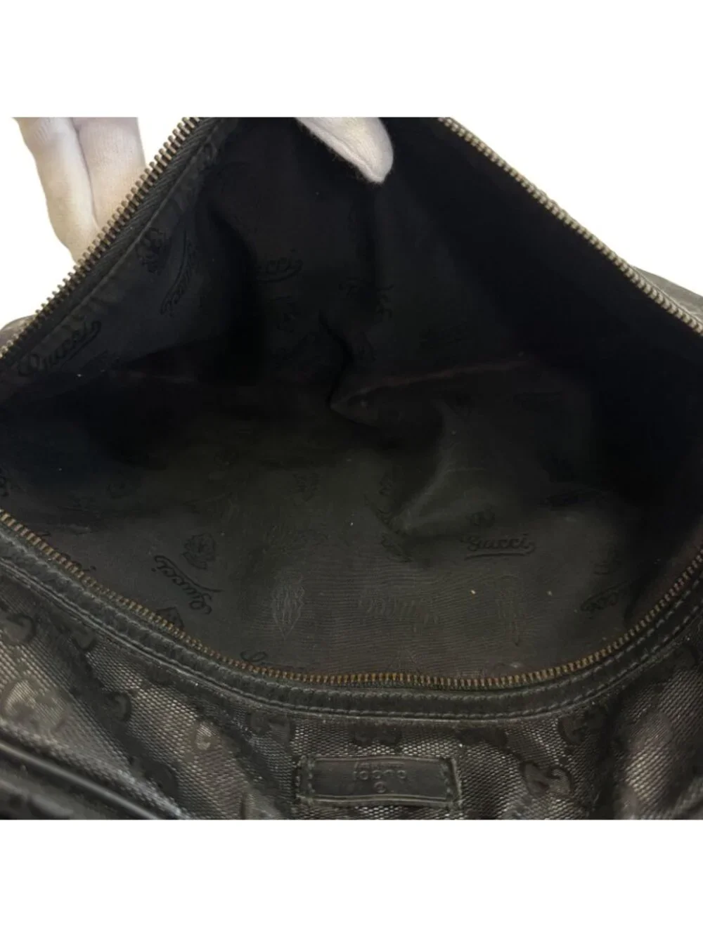 Gucci GG Supreme Shoulder Bag Black
